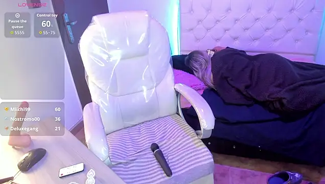 Scarlette_Cooper_'s Live XXX Chat