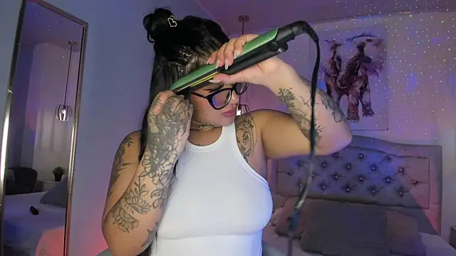 Czat XXX na żywo – ayshel__