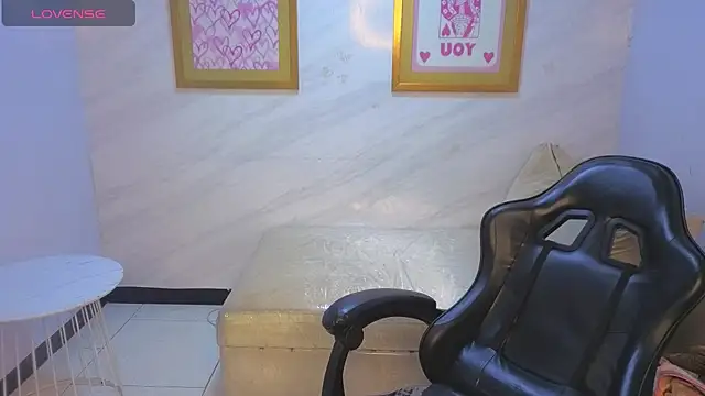 Evy_Luxx_vのウェブカメラショー