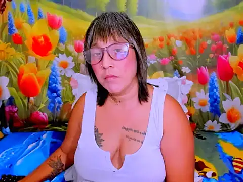 indianroxy 现场XXX聊天