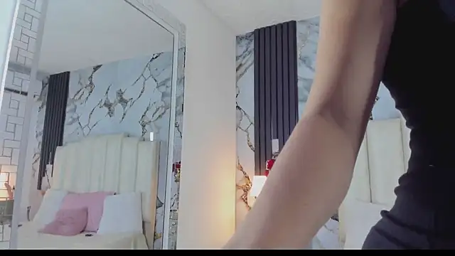 دردشة lulumars الجنسية المباشرة