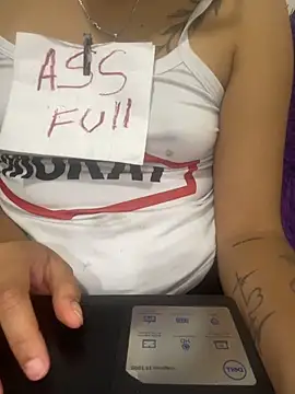 Whore_Disgusting_Dirty Obrolan Langsung XXX