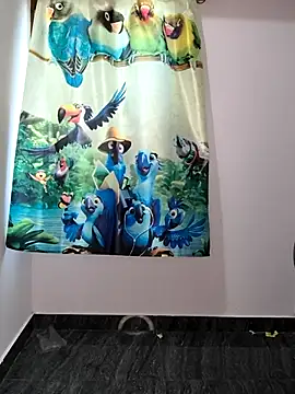 Family02 Adlı Modelin Web Kamerası Şovu