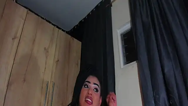 Онлайн чат XXX RobertaxGutierrez