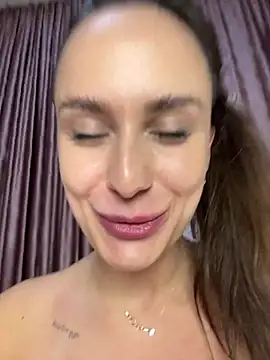 Show de AllaTousNew na webcam