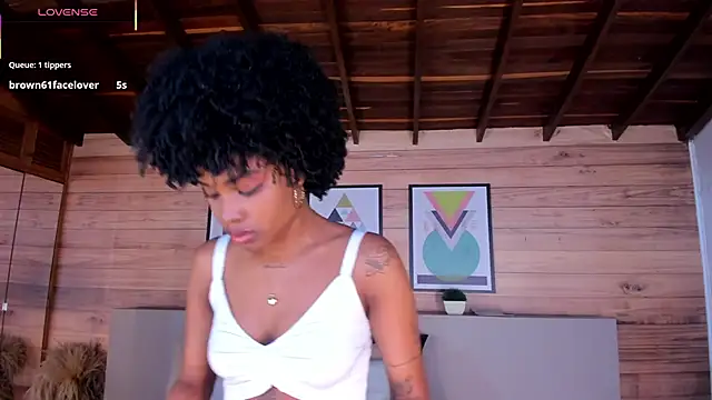 AriaFoster Chat XXX in diretta