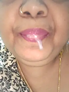 tamilthanushri 라이브 XXX 채팅