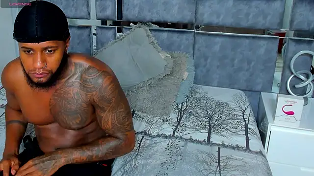 jay_jhonson01 在線直播表演