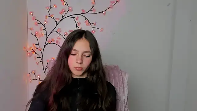 Chat +18 de KissMeJulia ao vivo