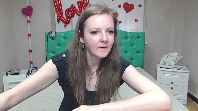 MeganPirs – Naživo XXX chat