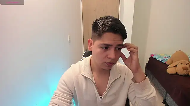 Chat +18 de Asta_YunoXXX ao vivo