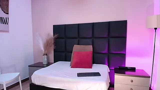 Živý XXX chat Zamira_Taylor