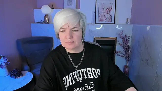 CarmenSoftn Live XXX chat