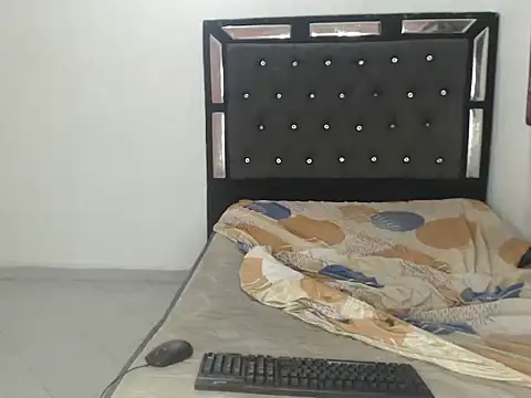 Dayanisxxx Chat XXX in diretta