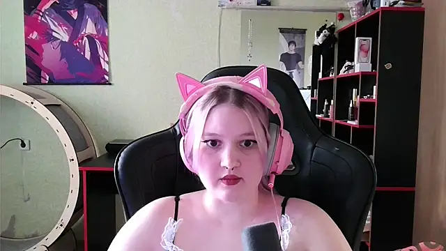 ZoyaMek's Live XXX Chat