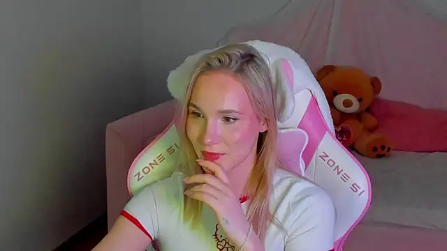 Chatroom XXX en direct de ElaraVoltage