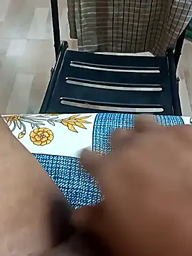 Indianshine লাইভ XXX চ্যাট