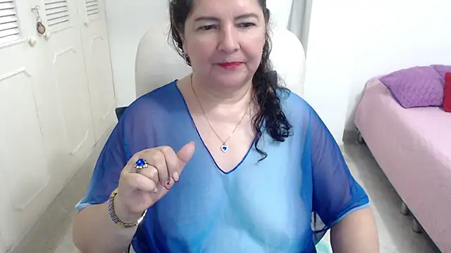 leonela_69's Live XXX Chat