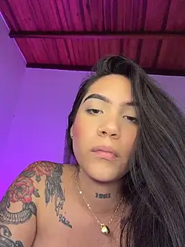 liahouses – Live XXX-chat