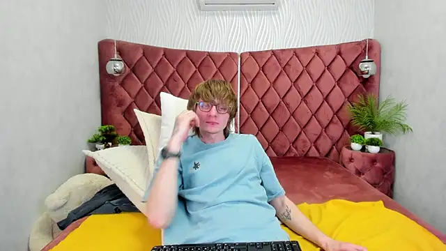 TaylerBev – Kamerová šou