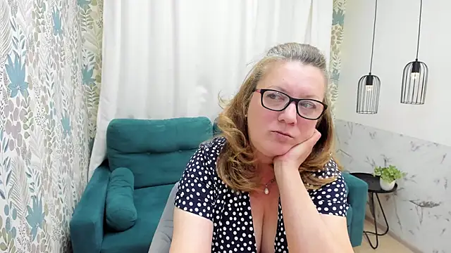 LeaPure Adlı Modelin Canlı XXX Sohbeti