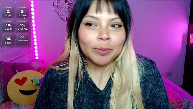 EllieMoonX লাইভ XXX চ্যাট