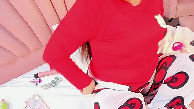 SabrinaVantress' Live XXX Chat