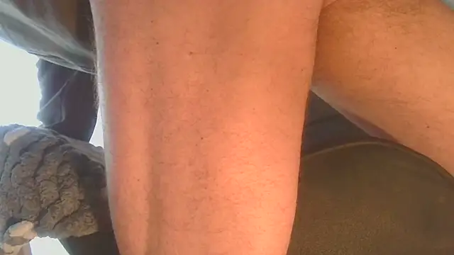 T0Yforeskin Show Webcam