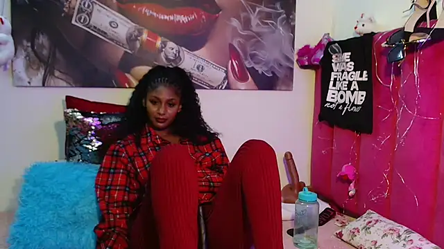 Moreish-06's Live XXX Chat