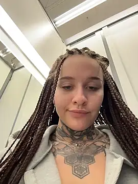 Czat XXX na żywo – KishaMur