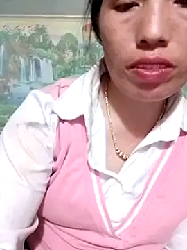 Gummiesu 现场XXX聊天