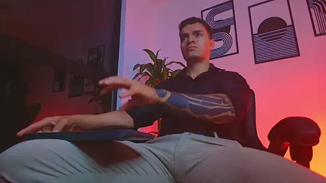 XXX chat uživo modela ALPHA_DOMINUS_