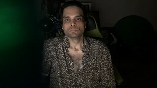 Pertunjukan Kamera Web KungFuPanda001