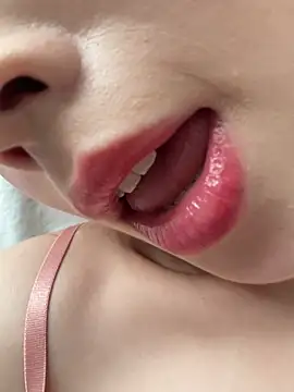 meimei_x's Webcam Show