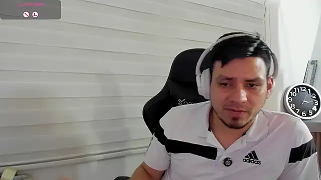 Rick_Adams élő XXX-chatje