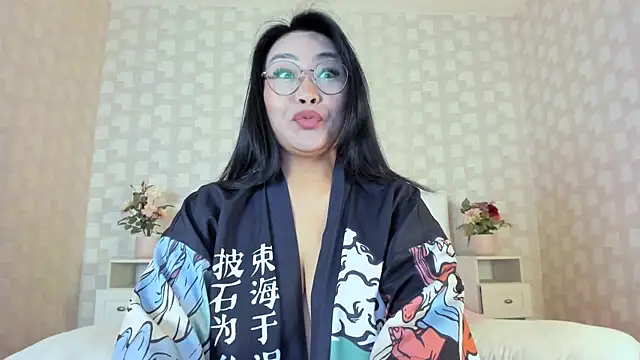 NatsumiHun Chat XXX in diretta