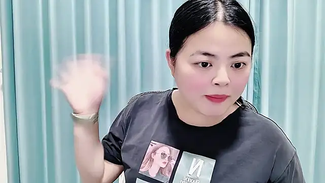 77--bb's Live XXX Chat