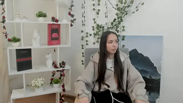 Chat +18 de FlorineBuskey ao vivo