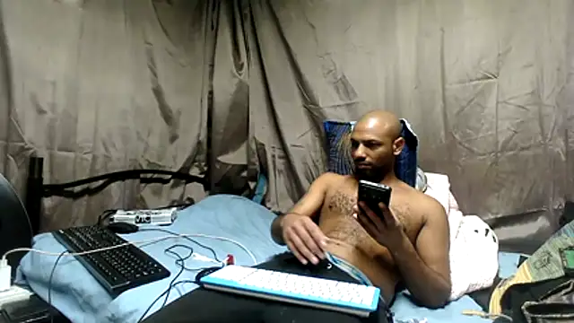 Camodick Adlı Modelin Web Kamerası Şovu