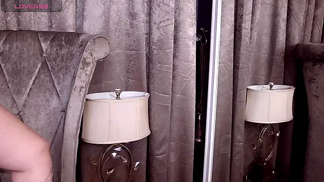 Czat XXX na żywo – BustyGizelle