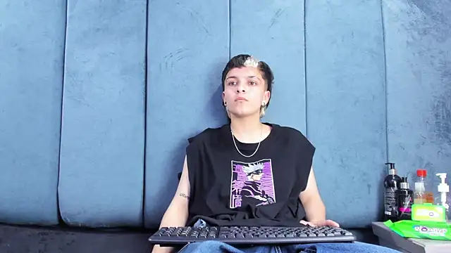 Megan_Thompson_ 라이브 XXX 채  팅