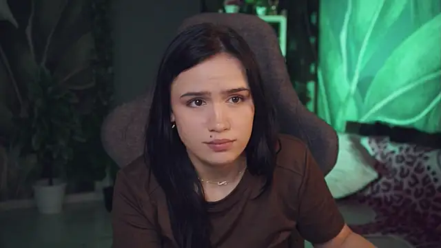 MonicaFarmer's Live XXX Chat