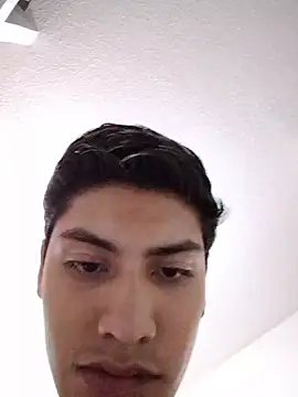 aispuro8505 Show in webcam