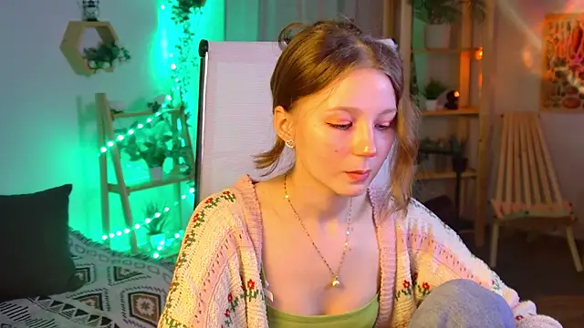 XXX chat uživo modela ElliFrankenweenie