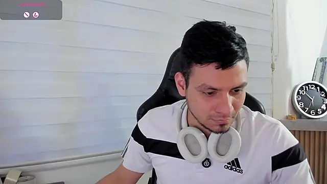 แชท XXX สดของ Rick_Adams