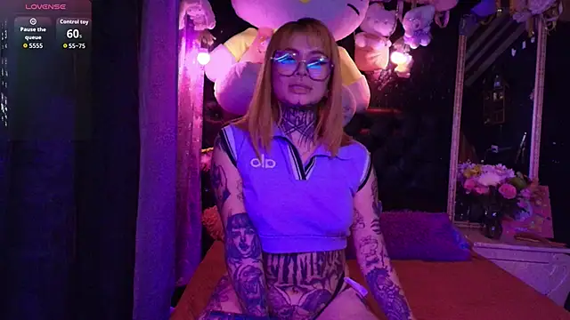 MelodyPrive Adlı Modelin Canlı XXX Sohbeti