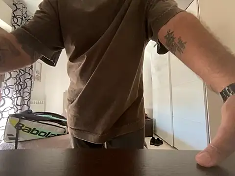 SPQR14 라이브 XXX 채팅