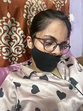 Sandhya_77's Webcam Show