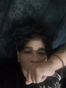 yunkeyc élő XXX-chatje