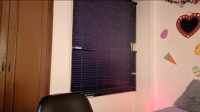 PaulaCutexs' Live XXX Chat